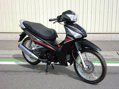 新車Wave125 ヘルメットイン ホワイト